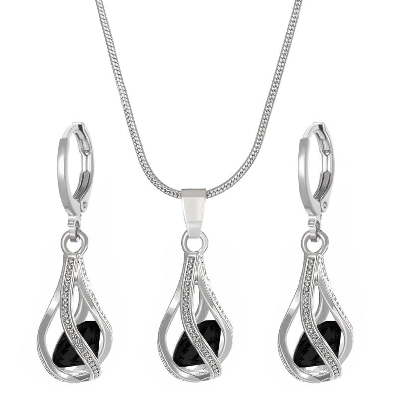 Cubic Zirconia Studs and Neckalce Sophisticated Zirconia Crystal Necklace Earrings Jewelry Set for Fashion Ladies
Cubic Zirconia Studs and Neckalce Sophisticated Zirconia Crystal Necklace Earrings Jewelry Set for Fashion Ladies