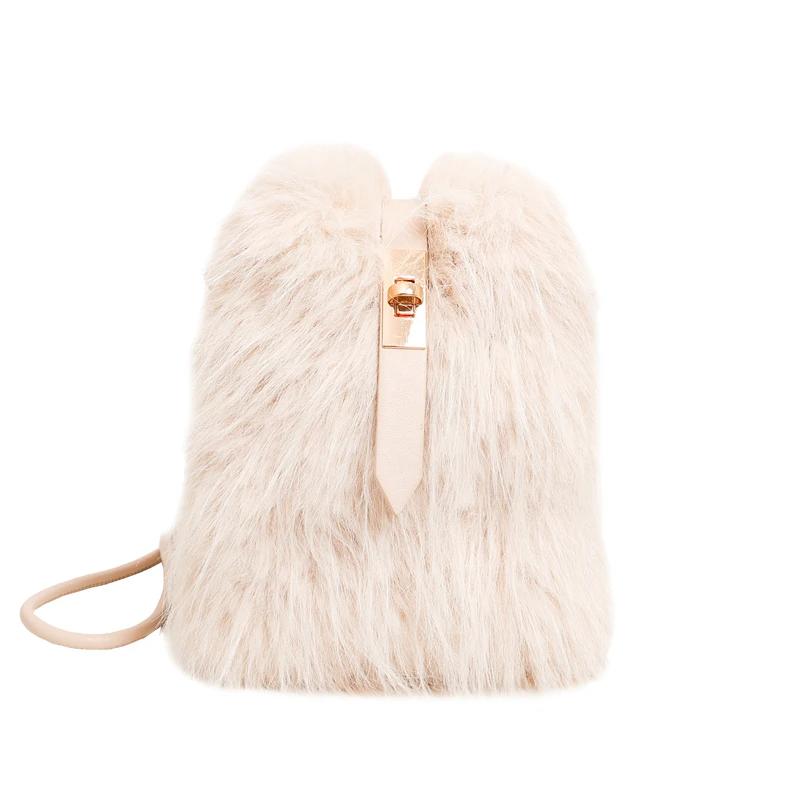 Супер крутые сумки через плечо в тон, компактные, квадратные, плюшевые, ощущение роскоши, новые зимние сумки через плечо
Супер крутые сумки через плечо в тон, компактные, квадратные, плюшевые, ощущение роскоши, новые зимние сумки через плечо