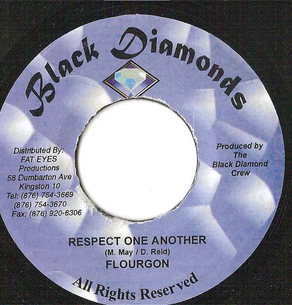 7inch Record FLOURGON / PAM HALL - Respect One Another / Have Mercy NONE Black Diamonds 2002 Jamaica Reggae, Ska & Dub Used
7inch Record FLOURGON / PAM HALL - Respect One Another / Have Mercy NONE Black Diamonds 2002 Jamaica Reggae, Ska & Dub Used