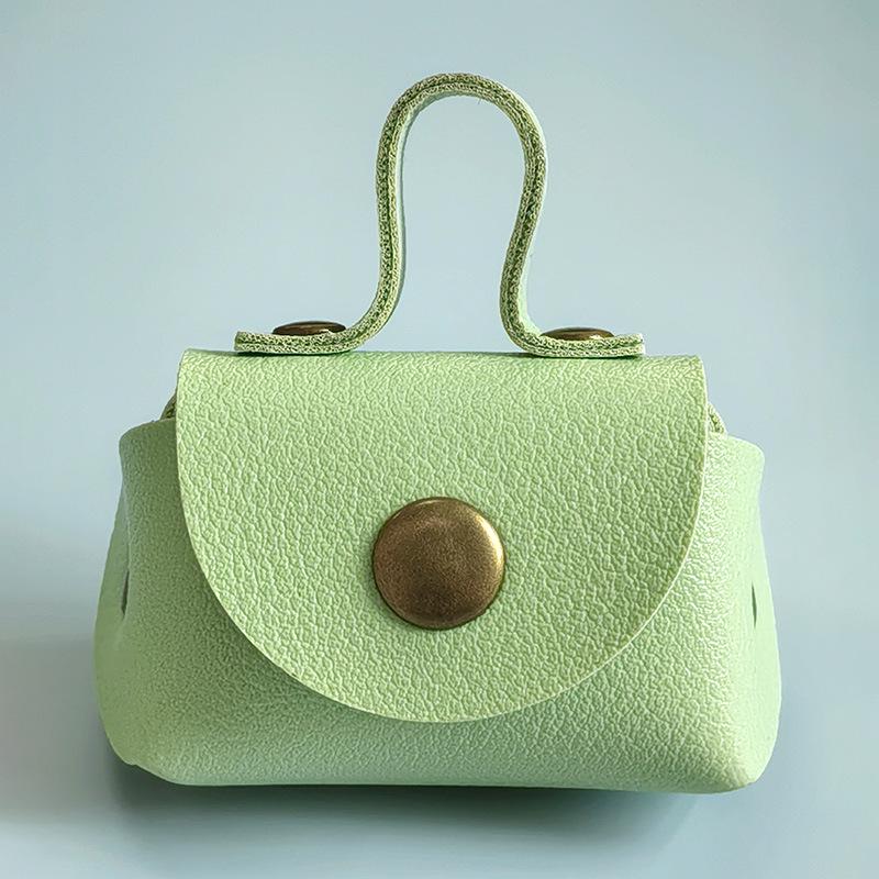 Шикарный кожаный мини-кошелек и кулон-подвеска для ожерелья, чехол для наушников
Шикарный кожаный мини-кошелек и кулон-подвеска для ожерелья, чехол для наушников