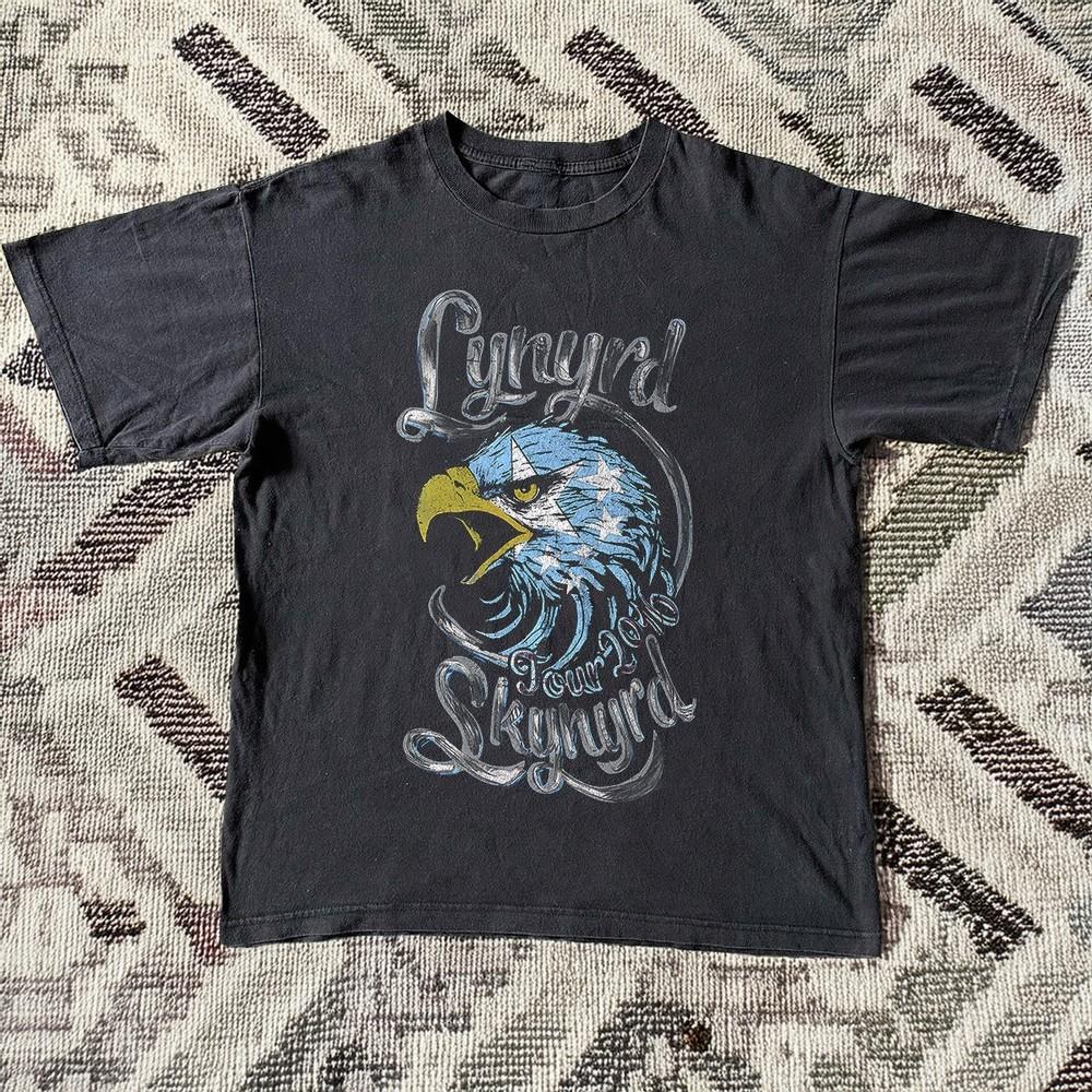Vintage LYNYRD SKYNYRD Tour 2016 T Shirt Unisex Black T Shirt Size S 5XL Unisex T-Shirt S
Vintage LYNYRD SKYNYRD Tour 2016 T Shirt Unisex Black T Shirt Size S 5XL Unisex T-Shirt S