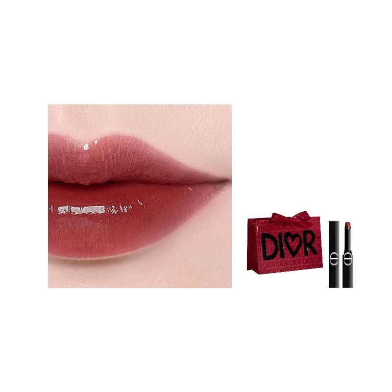 DIOR Lipstick 565 Chasing Light and Dreaming Coco Red Brown чёрный
DIOR Lipstick 565 Chasing Light and Dreaming Coco Red Brown чёрный