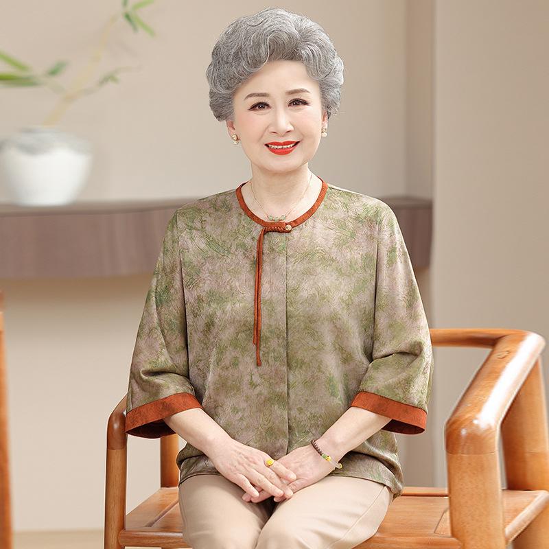 2026 Summer Casual Loose Imitation Silk Shirt for Middle-aged and Elderly Women 3XL (125-140 jin)
2026 Summer Casual Loose Imitation Silk Shirt for Middle-aged and Elderly Women 3XL (125-140 jin)