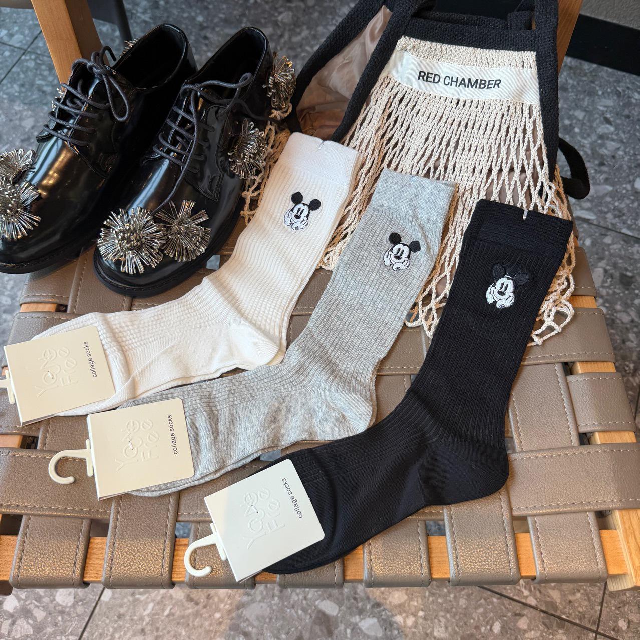 Chic European-Style Cartoon Embroidery Mouse Socks - Mid-Calf, Lightweight & Trendy for Spring/Summer One Size
Chic European-Style Cartoon Embroidery Mouse Socks - Mid-Calf, Lightweight & Trendy for Spring/Summer One Size