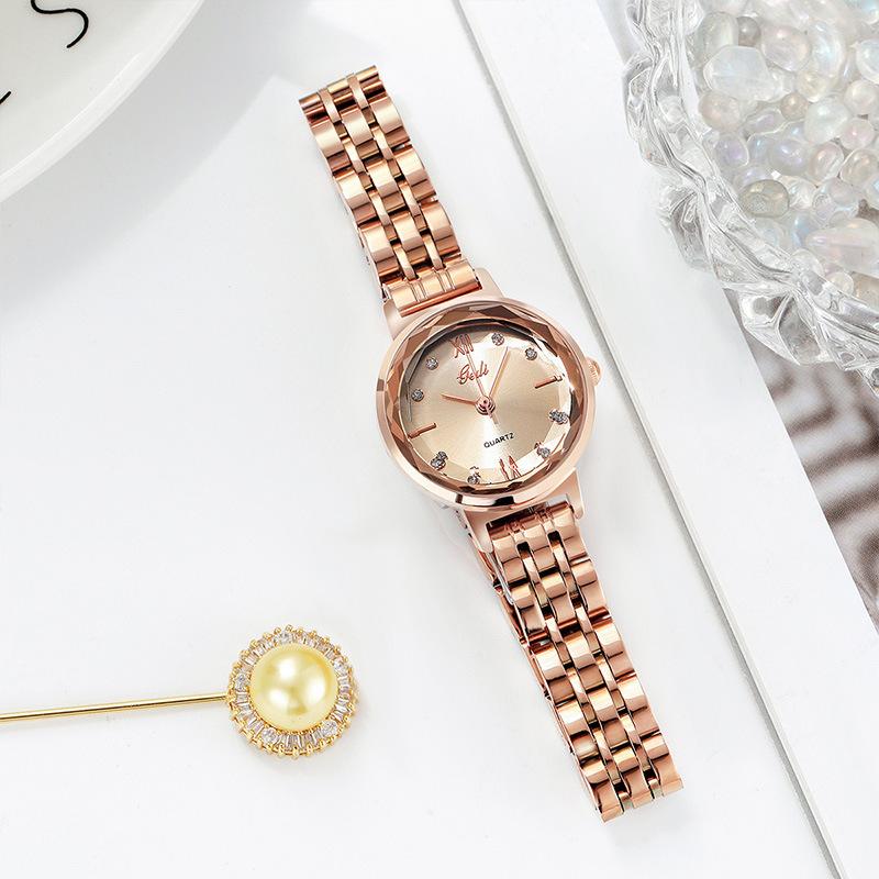 Small Plate Fashion Temperament Steel Belt Watch Women S Trend Gypsy Waterproof Quartz Watch
Small Plate Fashion Temperament Steel Belt Watch Women S Trend Gypsy Waterproof Quartz Watch
