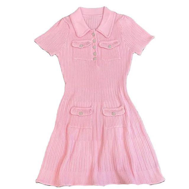 Elegant 2024 Spring/Summer French Slim-Fit Knit Dress with Rhinestone Button and Waist-Cinching Design One Size
Elegant 2024 Spring/Summer French Slim-Fit Knit Dress with Rhinestone Button and Waist-Cinching Design One Size