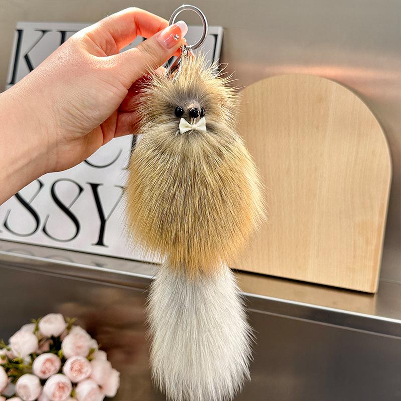 Очаровательный брелок из натурального лисьего меха: Плюшевый брелок-подвеска в виде лисы About 16cm (Random Bow Color)
Очаровательный брелок из натурального лисьего меха: Плюшевый брелок-подвеска в виде лисы About 16cm (Random Bow Color)