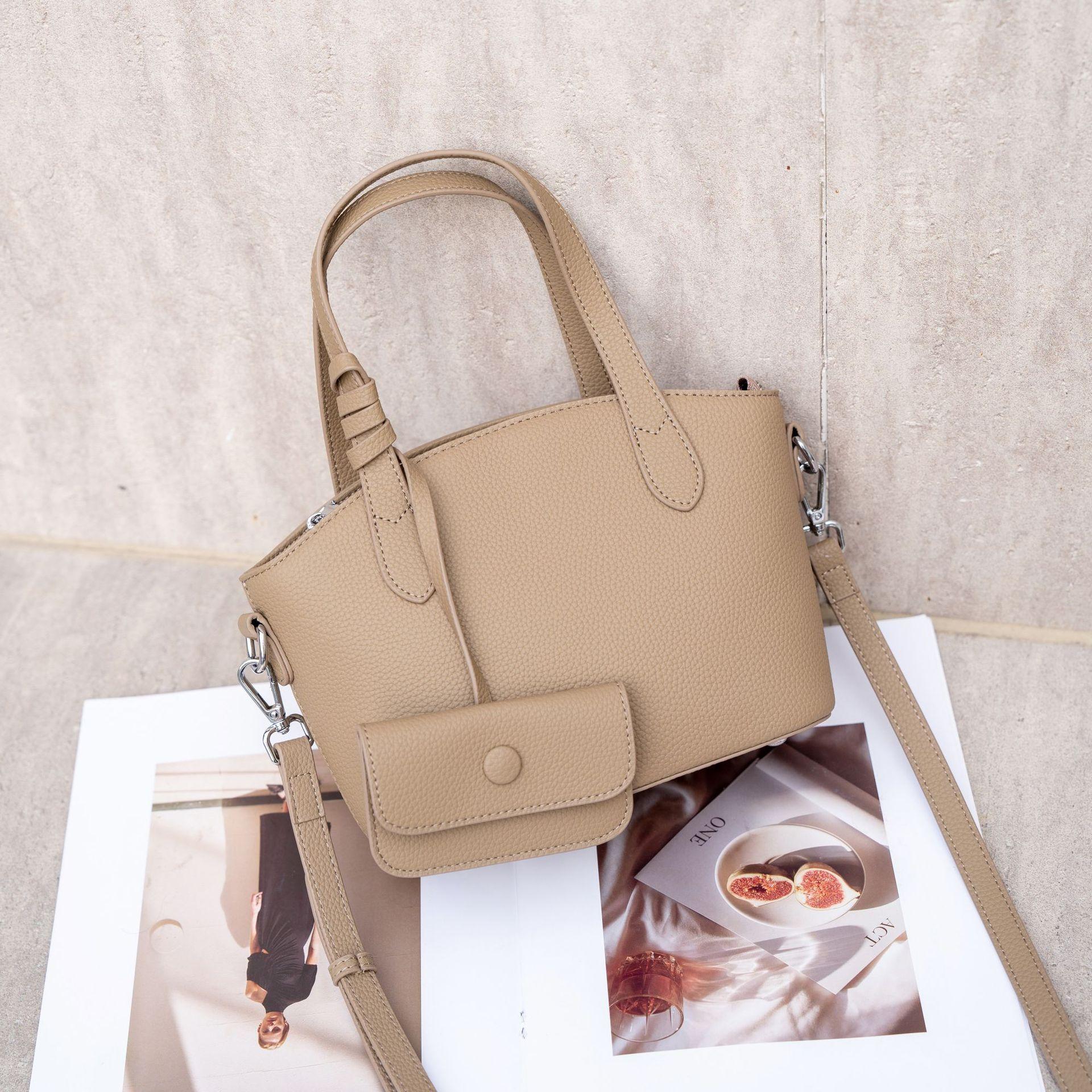 Togo First-Layer Cowhide Women S Bag Single Shoulder Niche Fashion Generous Practical Shell Shopping Bag Solid Color Oblique Span Bag хаки
Togo First-Layer Cowhide Women S Bag Single Shoulder Niche Fashion Generous Practical Shell Shopping Bag Solid Color Oblique Span Bag хаки
