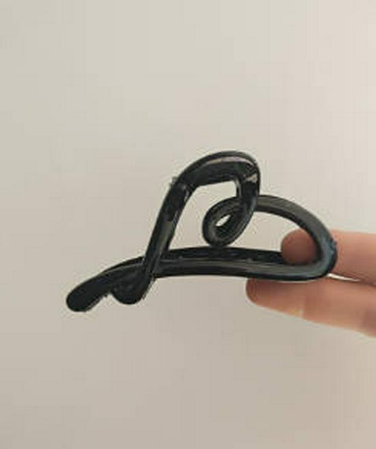 Matte Heart Claw Clip - Women s Spring 2024 Hair Accessory
Matte Heart Claw Clip - Women s Spring 2024 Hair Accessory