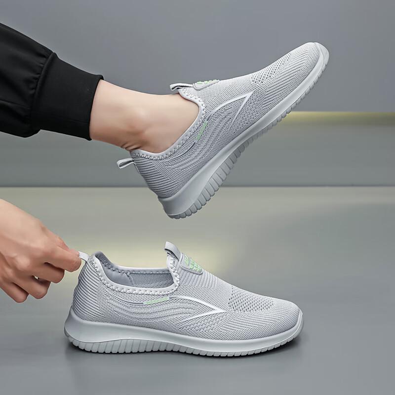 Warrior Men s Slip-On Breathable Casual Sports Shoes 42
Warrior Men s Slip-On Breathable Casual Sports Shoes 42