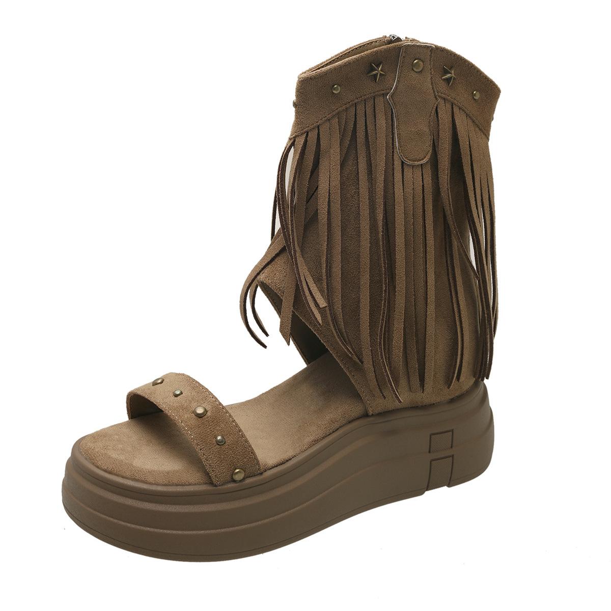 Retro soft leather rivet fringed cool boots women s 2025 summer new heightened platform open-toed bohemian sandals 39
Retro soft leather rivet fringed cool boots women s 2025 summer new heightened platform open-toed bohemian sandals 39