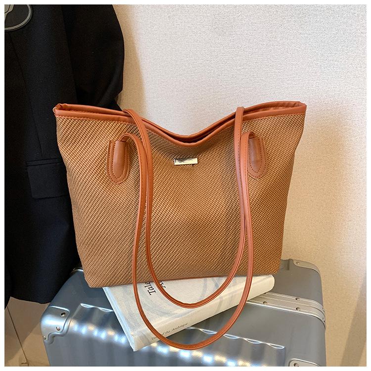 Korean-Style Casual Handbags: Women s 2025 Trendy Shoulder & Tote Bag темно-коричневого кольору
Korean-Style Casual Handbags: Women s 2025 Trendy Shoulder & Tote Bag темно-коричневого кольору