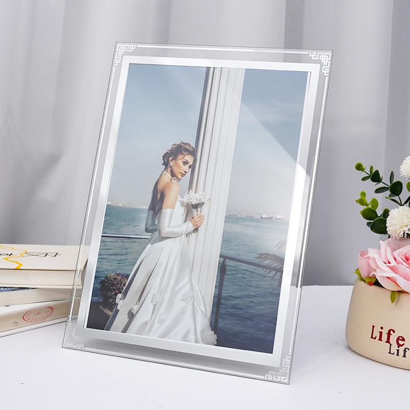 8 or 10 Inch Clear Glass Crystal Photo Frame Gold Tone Edge for Silver Certificate Rectangle Luxury Display Premium Award Frame 15.2x20.3CM
8 or 10 Inch Clear Glass Crystal Photo Frame Gold Tone Edge for Silver Certificate Rectangle Luxury Display Premium Award Frame 15.2x20.3CM