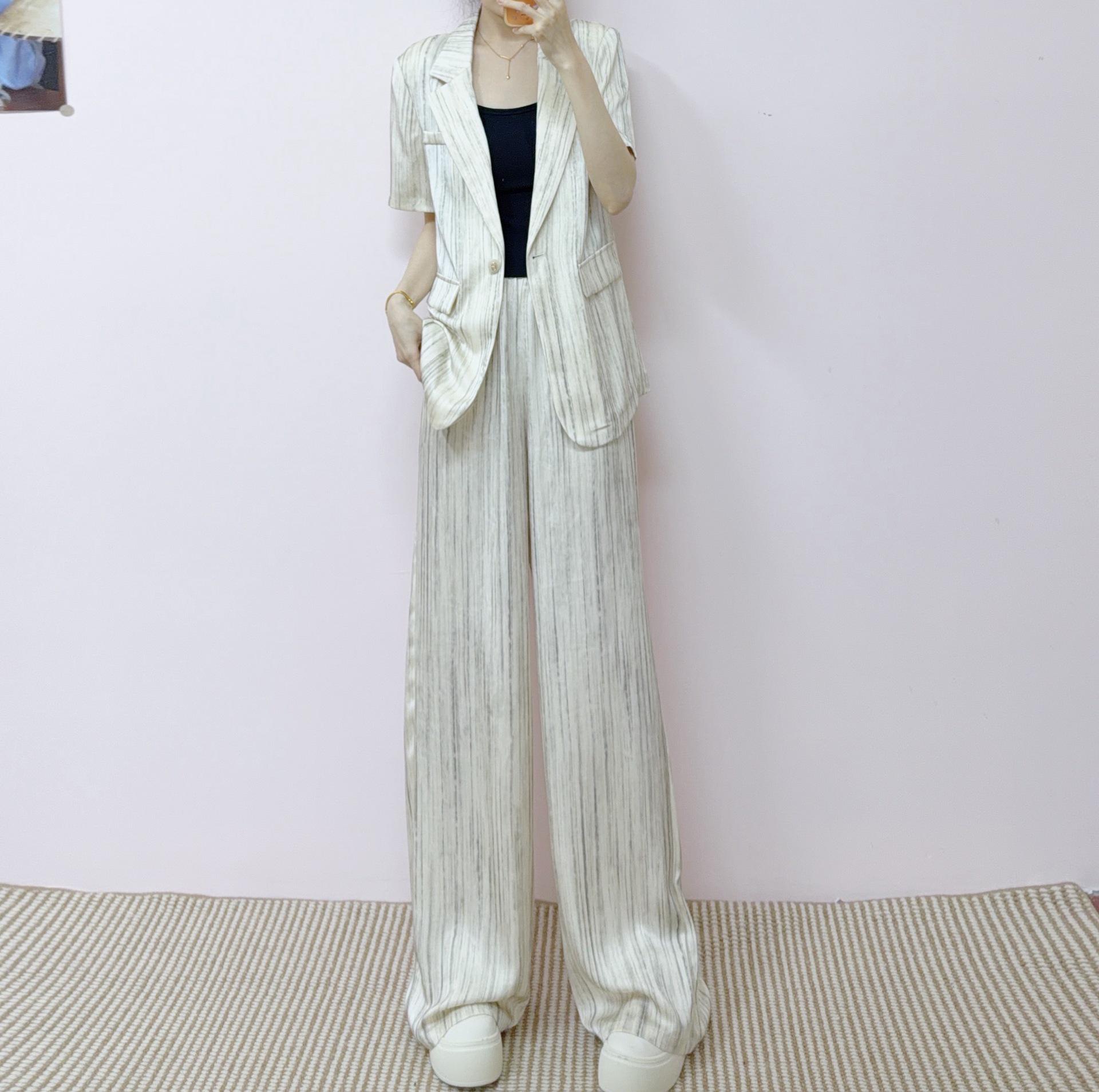 2026 Summer New Fashion Slimming Two-Piece: Wide-Leg Pants & Loose Suit Set XL (65-73 kg) абрикосовий
2026 Summer New Fashion Slimming Two-Piece: Wide-Leg Pants & Loose Suit Set XL (65-73 kg) абрикосовий