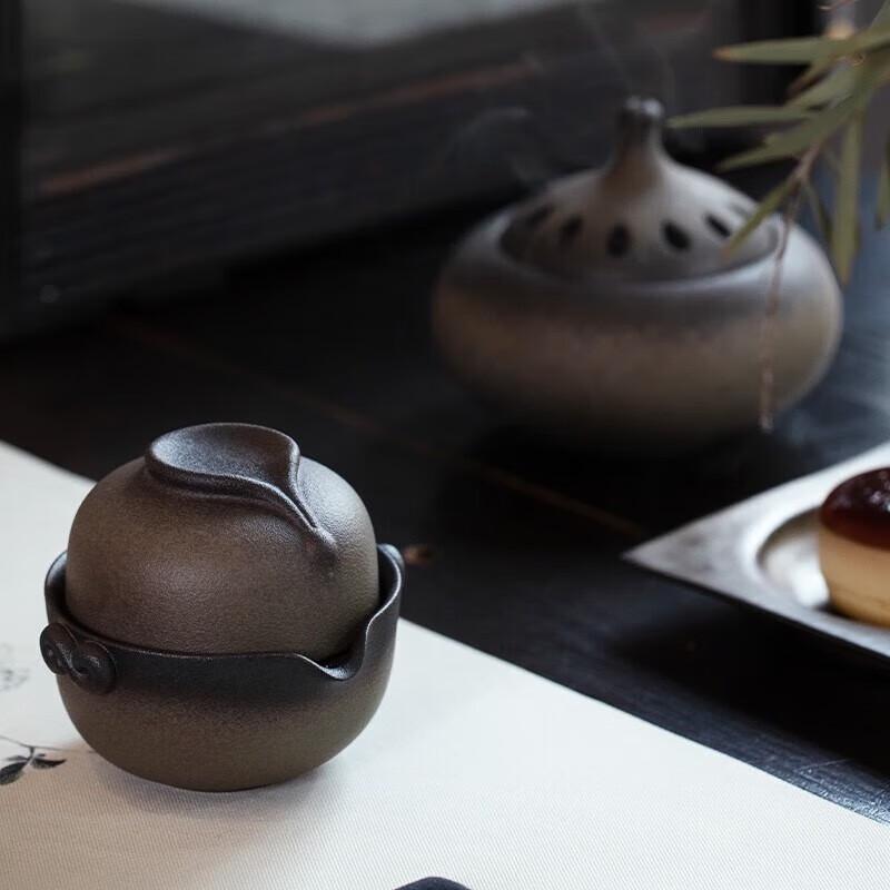 Edenus Portable Silver Gongfu Tea Set
Edenus Portable Silver Gongfu Tea Set