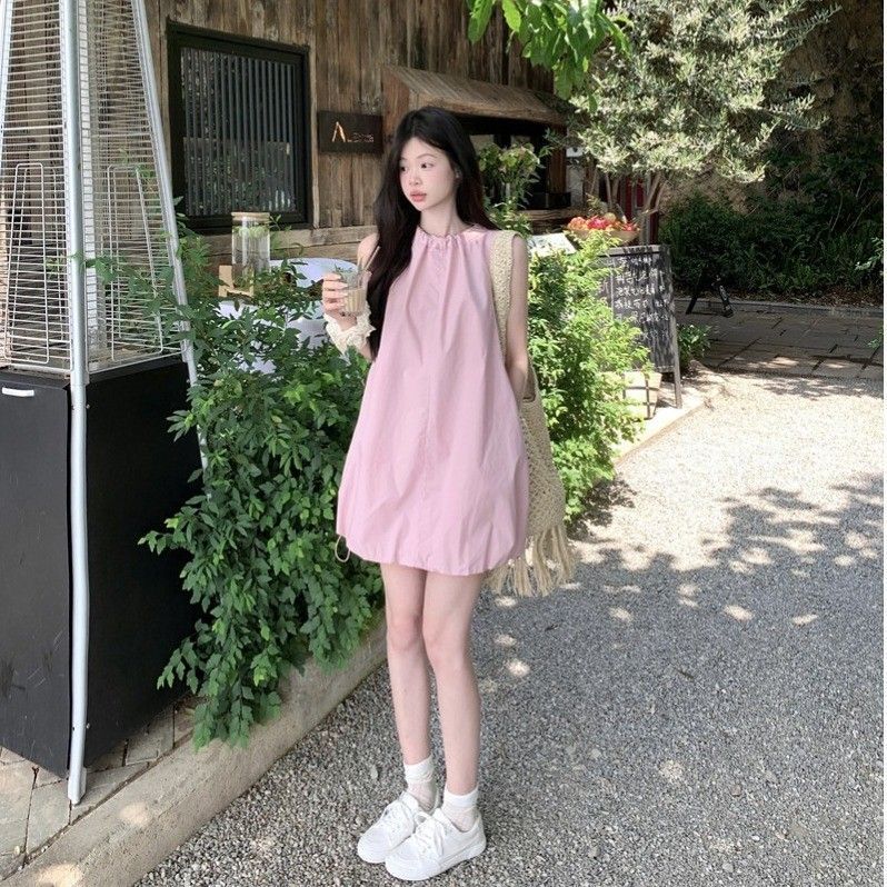 Gentle wind age-reducing design sense pink lace-up dress women s summer new solid color bud skirt short skirt tide S розовый
Gentle wind age-reducing design sense pink lace-up dress women s summer new solid color bud skirt short skirt tide S розовый