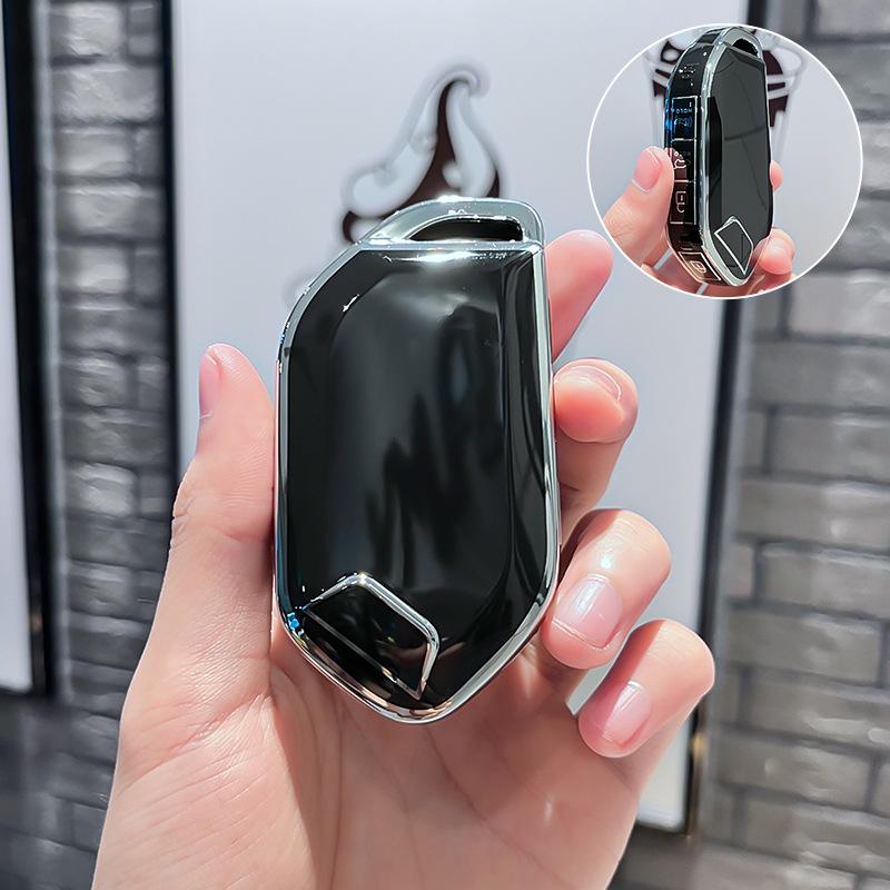 Kia EV5 Key Case for 2024 New Energy Vehicles - Air/Light/Land Shell Buckle
Kia EV5 Key Case for 2024 New Energy Vehicles - Air/Light/Land Shell Buckle