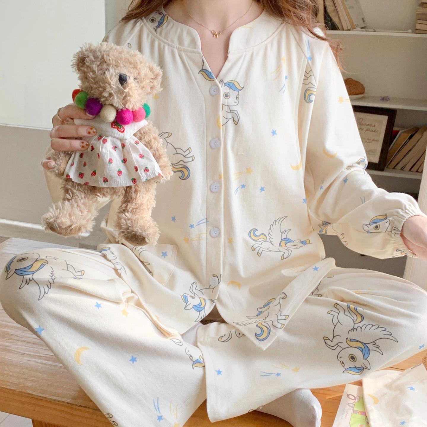 Adjustable Maternity Pajamas with Breast Pads for Spring & Autumn - Ideal for Postpartum, Delivery, Feeding, and Summer Comfort. XXXL
Adjustable Maternity Pajamas with Breast Pads for Spring & Autumn - Ideal for Postpartum, Delivery, Feeding, and Summer Comfort. XXXL