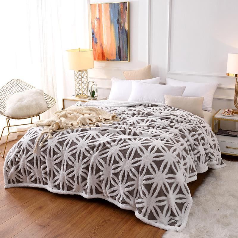 Покрывало на кровать Зимнее теплое утолщение Трехмерное двухслойное комфортное хлопчатобумажное жаккардовое одеяло Одеяло из овечьей шерсти Домашний текстиль Покрывало 200 cm*230 cm(2.2kg)
Покрывало на кровать Зимнее теплое утолщение Трехмерное двухслойное комфортное хлопчатобумажное жаккардовое одеяло Одеяло из овечьей шерсти Домашний текстиль Покрывало 200 cm*230 cm(2.2kg)