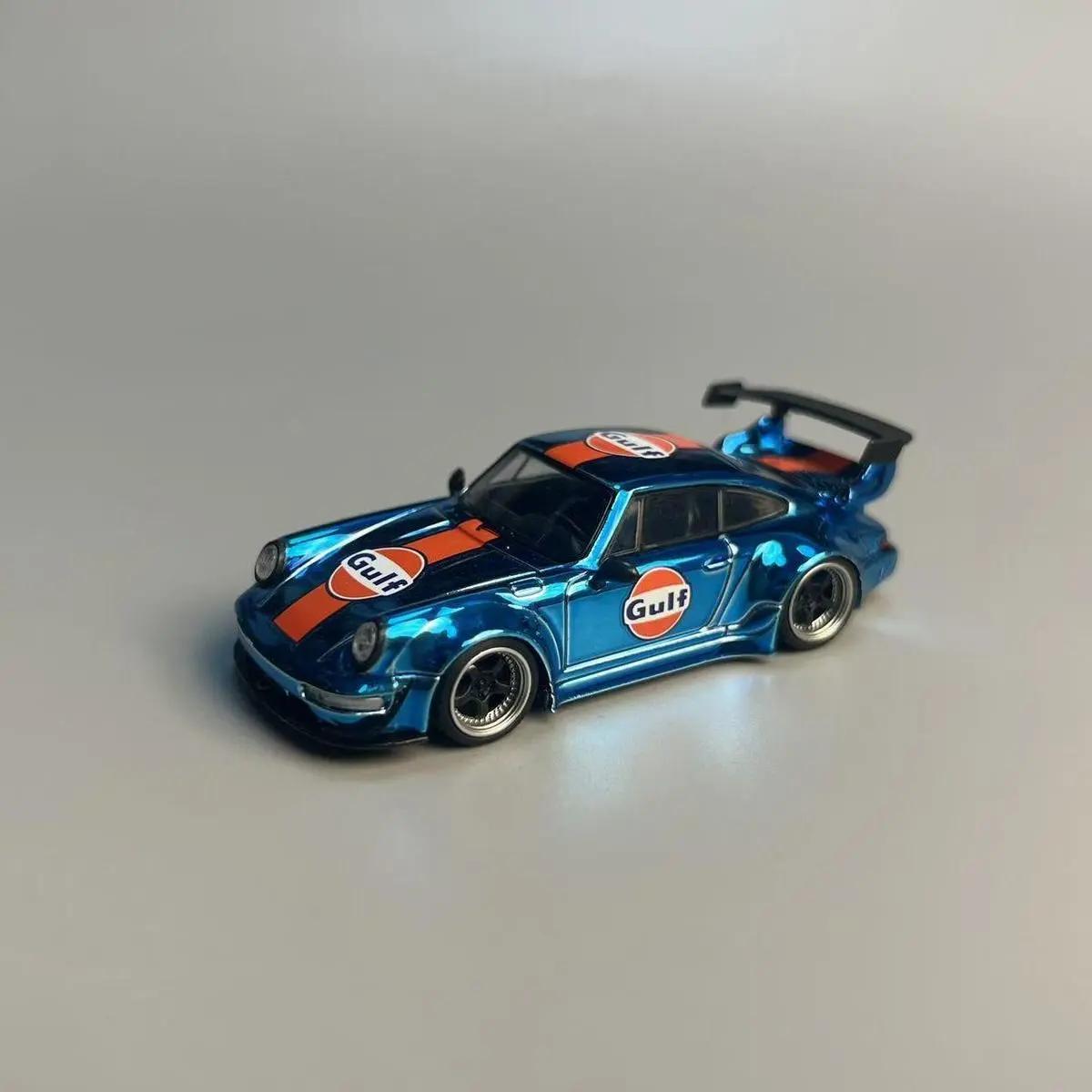 Flame 1:64 Porsche RWB 993 964 electroplated blue Gulf acrylic painted base alloy car model
Flame 1:64 Porsche RWB 993 964 electroplated blue Gulf acrylic painted base alloy car model