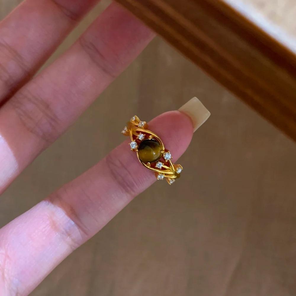 Vintage Brushed Open Ring Natural Tiger Eye Stone Women Fashion Luxury Shiny Vine Design Index Finger Jewelry adjustable
Vintage Brushed Open Ring Natural Tiger Eye Stone Women Fashion Luxury Shiny Vine Design Index Finger Jewelry adjustable