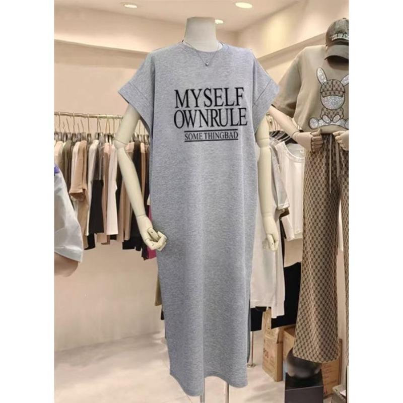 Short-sleeved T-shirt Dress - Summer Cover-up with An Opening At The Waist and Reaching The Knees 4XL сірий колір
Short-sleeved T-shirt Dress - Summer Cover-up with An Opening At The Waist and Reaching The Knees 4XL сірий колір