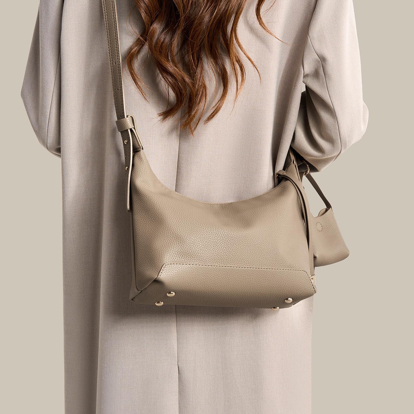 Bag Ladies Commuter Versatile Women S Bag Large Capacity Mom Bag Crossbody Bag Premium Handbag
Bag Ladies Commuter Versatile Women S Bag Large Capacity Mom Bag Crossbody Bag Premium Handbag