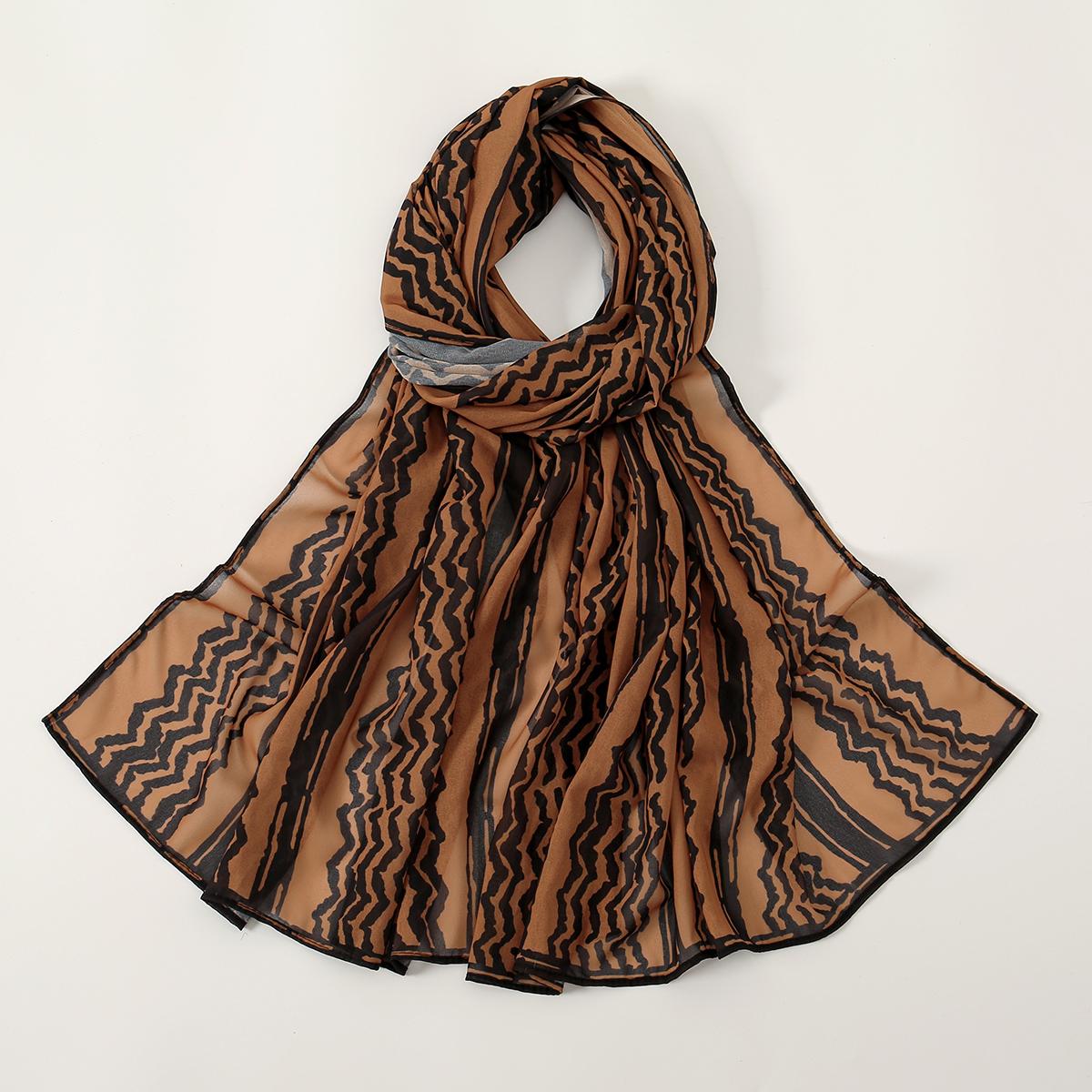 Новый дизайн Полосатая кефия Хиджаб Шифоновый шарф с волнообразным принтом Женские исламские мусульманские шарфы Шаль Эшарп Фуляр Дубайские хиджабы
Новый дизайн Полосатая кефия Хиджаб Шифоновый шарф с волнообразным принтом Женские исламские мусульманские шарфы Шаль Эшарп Фуляр Дубайские хиджабы