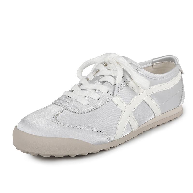 Обувь Dexun женская обувь 2025 года новая популярная обувь женская летняя прозрачная кожа с плоским дном универсальная повседневная обувь для серфинга легкая спортивная 40 грязно-белый
Обувь Dexun женская обувь 2025 года новая популярная обувь женская летняя прозрачная кожа с плоским дном универсальная повседневная обувь для серфинга легкая спортивная 40 грязно-белый