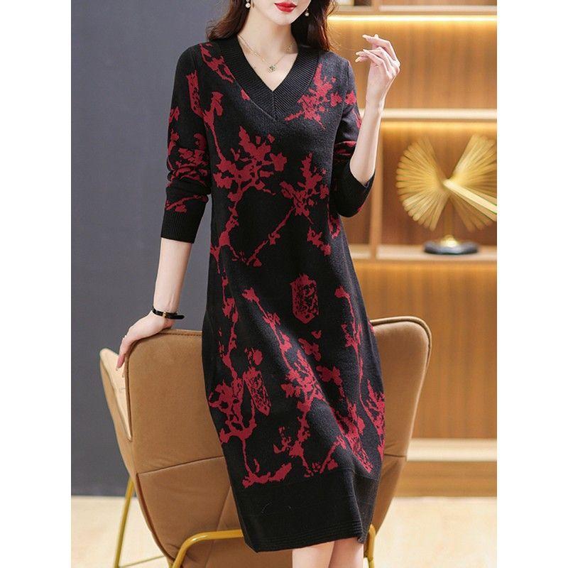 Светр-сукня міді західного стилю для жінок, вільна, благородна, для внутрішнього шару, нова осіння зимова трикотажна сукня 3XL чорний
Светр-сукня міді західного стилю для жінок, вільна, благородна, для внутрішнього шару, нова осіння зимова трикотажна сукня 3XL чорний