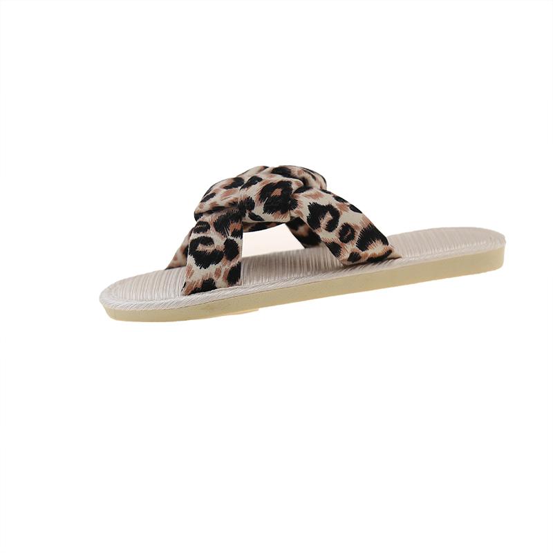 Модные летние новые туфли-балетки с круглым носком и открытым носком с леопардовым принтом на мягкой подошве, нескользящие и износостойкие, женские модные сандалии 41 хаки
Модные летние новые туфли-балетки с круглым носком и открытым носком с леопардовым принтом на мягкой подошве, нескользящие и износостойкие, женские модные сандалии 41 хаки