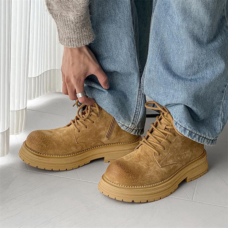 Новые мужские кожаные ботинки Мартин на толстой подошве, увеличивающие рост, трендовая модная универсальная рабочая обувь для пар 45107-J 38 жёлтый
Новые мужские кожаные ботинки Мартин на толстой подошве, увеличивающие рост, трендовая модная универсальная рабочая обувь для пар 45107-J 38 жёлтый