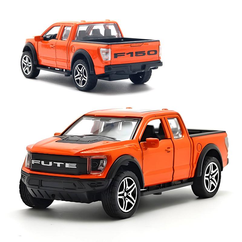 Металлическая модель игрушечной машинки FUTE
Металлическая модель игрушечной машинки FUTE