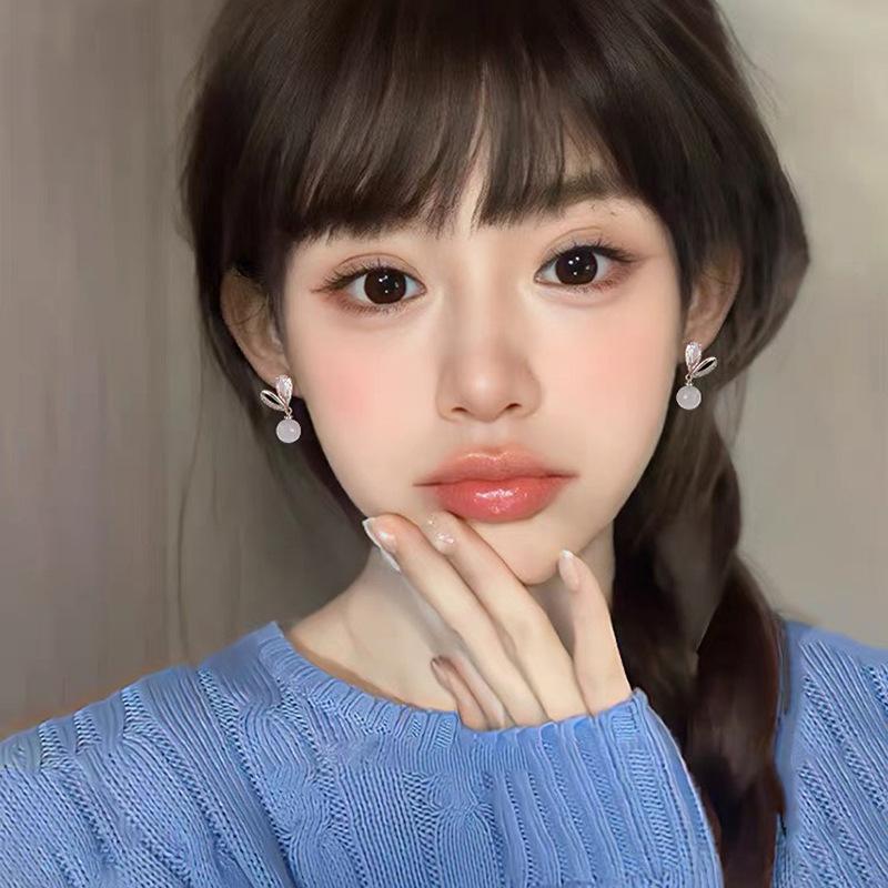 Love zircon pearl small fresh ear clips without ear piercings opal earrings spring and summer versatile temperament mosquito coil disc earrings
Love zircon pearl small fresh ear clips without ear piercings opal earrings spring and summer versatile temperament mosquito coil disc earrings