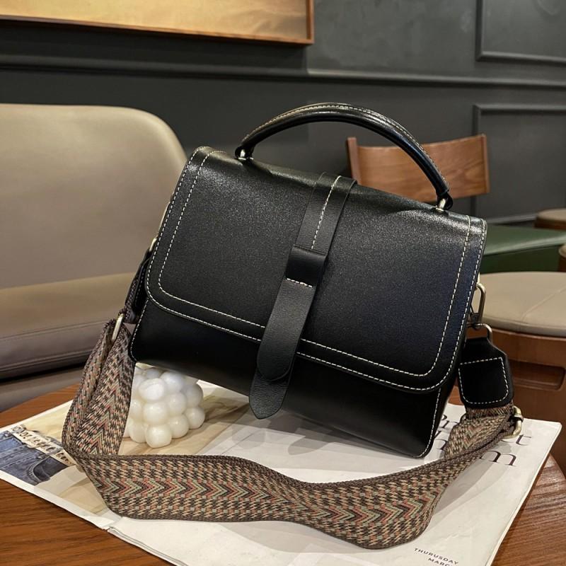 First-layer Cowhide Square Bag Women s Cross-section High-end Genuine Leather Retro Vegetable Tanned Handbag 779 25x13x18 чорний
First-layer Cowhide Square Bag Women s Cross-section High-end Genuine Leather Retro Vegetable Tanned Handbag 779 25x13x18 чорний