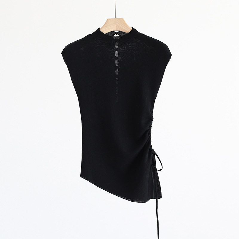 Style Elegant Commuter Wear with Multi-Button Back Design, Half-High Collar, Fitted Sleeves, Diagonal Drawstring, Knitted Tencel Sleeves, Slim Fit Black One size
Style Elegant Commuter Wear with Multi-Button Back Design, Half-High Collar, Fitted Sleeves, Diagonal Drawstring, Knitted Tencel Sleeves, Slim Fit Black One size