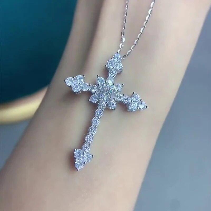 Ожерелье с крестом из 100% стерлингового серебра для женщин, 1CT VVS Lab, кулон с муассанитом и бриллиантом, крест, ожерелье, подарок на день рождения, ювелирные изделия GRA
Ожерелье с крестом из 100% стерлингового серебра для женщин, 1CT VVS Lab, кулон с муассанитом и бриллиантом, крест, ожерелье, подарок на день рождения, ювелирные изделия GRA