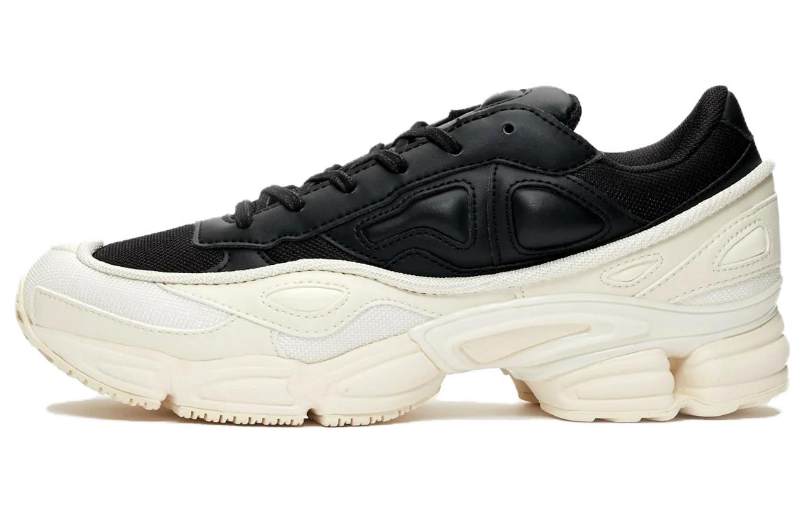 Ozweego Raf Simons x Ozweego Adidas Originals Кремово-білий F34264 40⅔
Ozweego Raf Simons x Ozweego Adidas Originals Кремово-білий F34264 40⅔