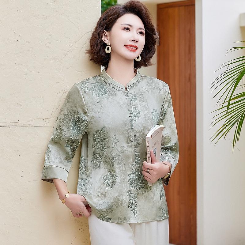 Elegant Chinese-Style Printed Summer Shirt for Moms - Fashionable Seven-Sleeve Top, Loose Fit, Middle-Aged Women s Clothing. 5XL (for 72.5-80 kg) зелений
Elegant Chinese-Style Printed Summer Shirt for Moms - Fashionable Seven-Sleeve Top, Loose Fit, Middle-Aged Women s Clothing. 5XL (for 72.5-80 kg) зелений