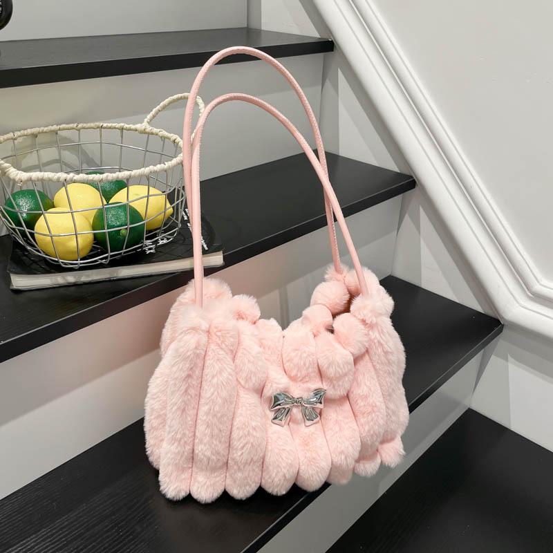 Winter Bow Soft Plush Bags for Women Versatile Solid Color Ladies Underarm Bag Simple Portable Female Faux Fur Handbags Tote рожевий
Winter Bow Soft Plush Bags for Women Versatile Solid Color Ladies Underarm Bag Simple Portable Female Faux Fur Handbags Tote рожевий