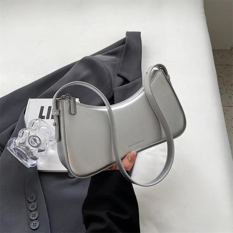 Small Cute Underarm Shoulder Bags for Women Trend Design Leather Handbags and Purses Y2K Silver Red Hand Bag Women Bag
Small Cute Underarm Shoulder Bags for Women Trend Design Leather Handbags and Purses Y2K Silver Red Hand Bag Women Bag