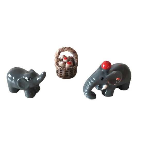 3 Pcs Mini Resin Animal Figurine Miniature Tiny Cartoon Pig Puppy Cat Cow Figures for Fairy Garden Micro Landscape DIY Potted Plants Cake Topper F
3 Pcs Mini Resin Animal Figurine Miniature Tiny Cartoon Pig Puppy Cat Cow Figures for Fairy Garden Micro Landscape DIY Potted Plants Cake Topper F