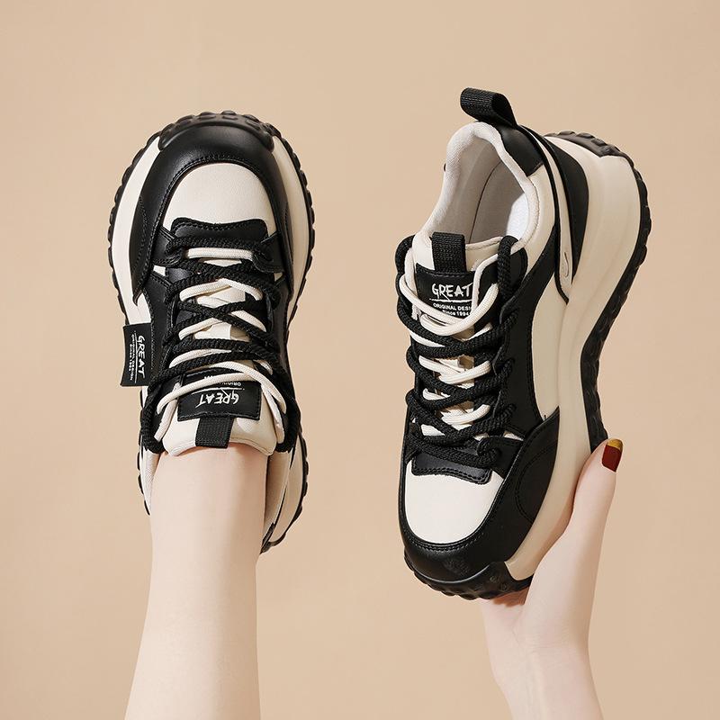(Broken size does not make up) Dad shoes women s thick soles spring new versatile leather surface lightweight women s sports soft soles 34
(Broken size does not make up) Dad shoes women s thick soles spring new versatile leather surface lightweight women s sports soft soles 34