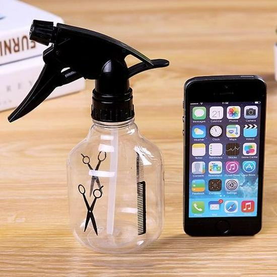 Professional Disinfection Water Spray Bottle for Hair Salons and Household Use
Professional Disinfection Water Spray Bottle for Hair Salons and Household Use