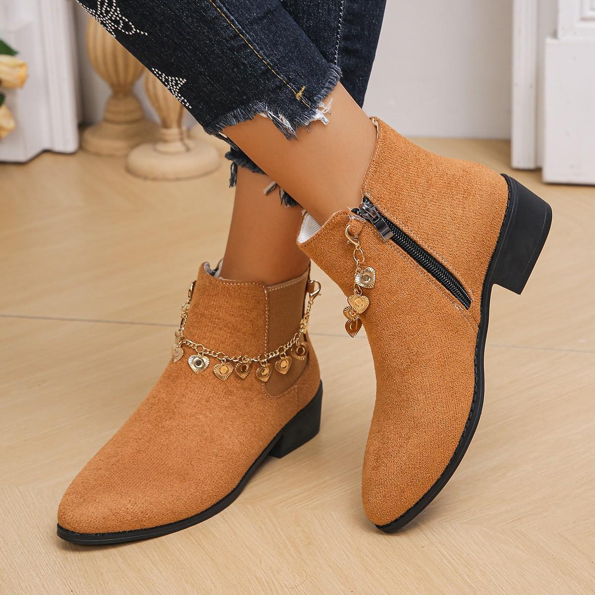Ретро Челси Ботинки Женские Квадратный Каблук Острый Носок Украшение Цепочка Любви Botas Mujer Модные Универсальные Черные Женские Туфли 43
Ретро Челси Ботинки Женские Квадратный Каблук Острый Носок Украшение Цепочка Любви Botas Mujer Модные Универсальные Черные Женские Туфли 43
