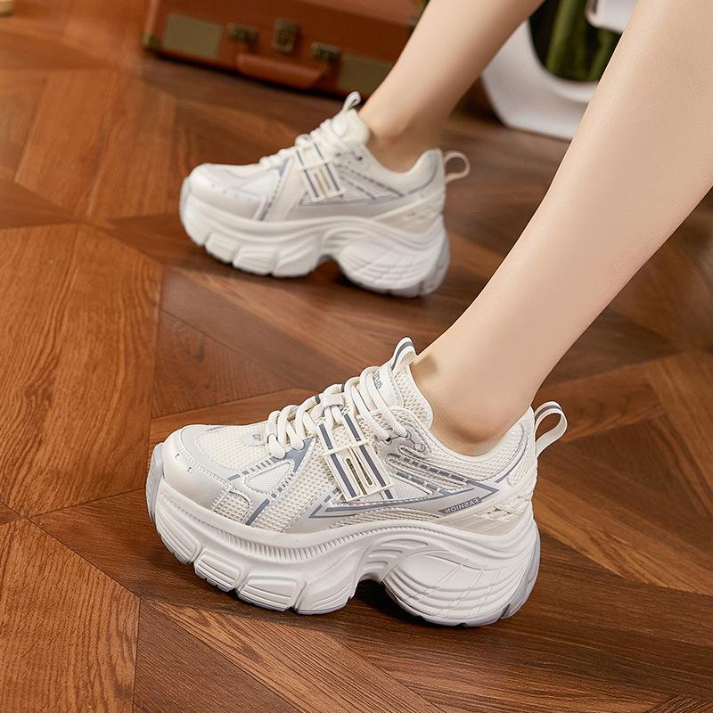 European station dad shoes women s summer new Korean version of fashion mesh versatile thick sole inner height increase women s shoes 34 бежевий
European station dad shoes women s summer new Korean version of fashion mesh versatile thick sole inner height increase women s shoes 34 бежевий
