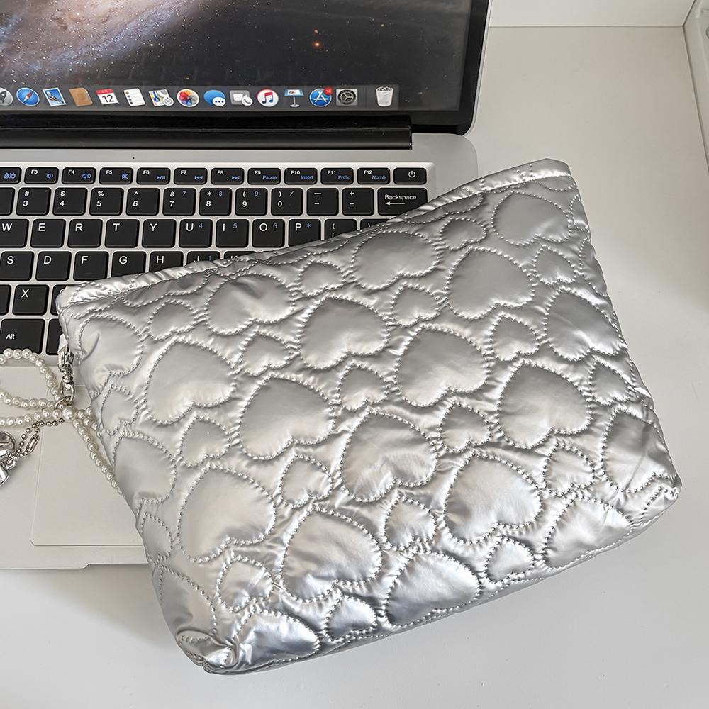 Luxury Heart Large Capacity Waterproof Women Makeup Bag Handbag Travel Cosmetic Toiletry Storage Pouch Elegant Square Zipper Bag серебряный
Luxury Heart Large Capacity Waterproof Women Makeup Bag Handbag Travel Cosmetic Toiletry Storage Pouch Elegant Square Zipper Bag серебряный