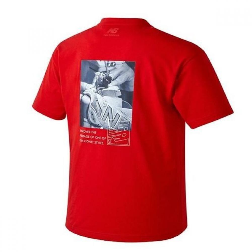 New Balance New Balance NBNEA22023 Rd PhoTo Pack Back PhoTo Urban FiT Unisex ShorT Sleeve Tee T shirT color 90
New Balance New Balance NBNEA22023 Rd PhoTo Pack Back PhoTo Urban FiT Unisex ShorT Sleeve Tee T shirT color 90