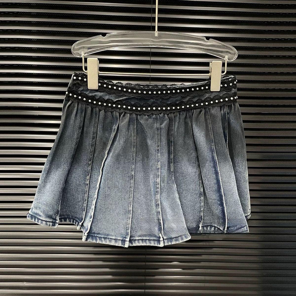 Spring 2026 Niche Denim & PU Leather Patchwork Lace-up Top, Mini Skirt, & Jeans Set Small
Spring 2026 Niche Denim & PU Leather Patchwork Lace-up Top, Mini Skirt, & Jeans Set Small
