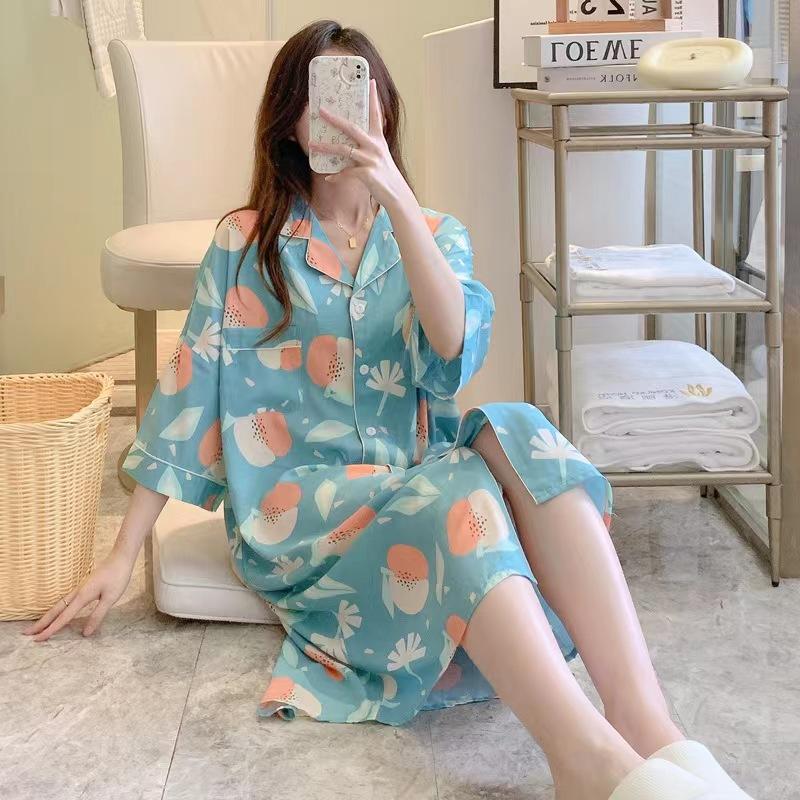 European Version Cotton And Silk Nightgown Women S Summer Thin Short-Sleeved Cardigan Large-Size Shirt Skirt Can Be Worn In Spring And Autumn Cotton One Size
European Version Cotton And Silk Nightgown Women S Summer Thin Short-Sleeved Cardigan Large-Size Shirt Skirt Can Be Worn In Spring And Autumn Cotton One Size